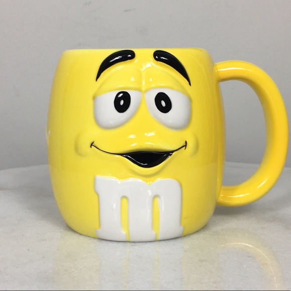 Collectible Yellow M&M mug - Picture 1 of 3